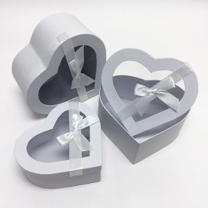 W7405 White Heart Shape Flower Boxes Set of 3 With Ribbon