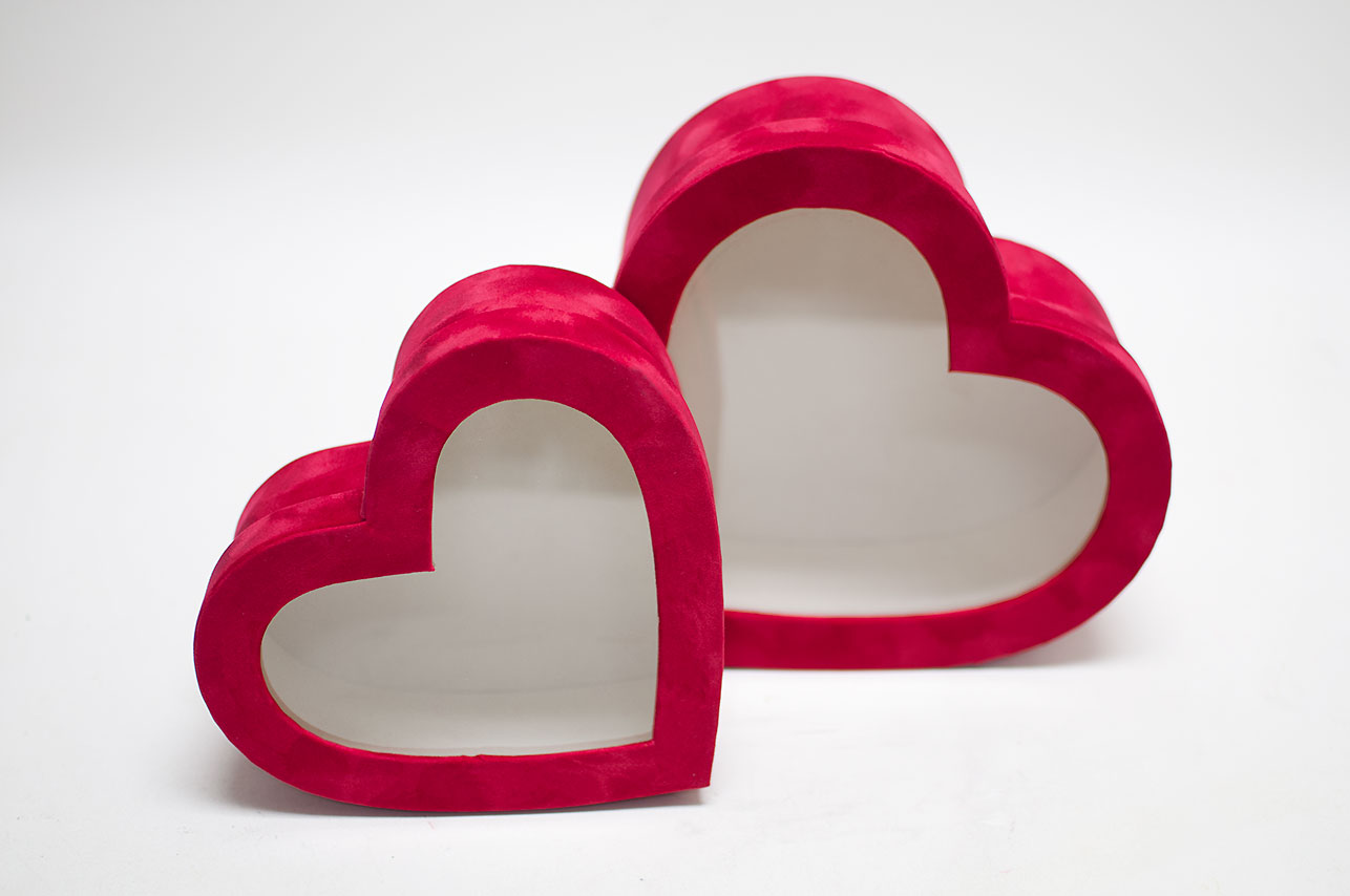 w7761 Red Velvet Set of 2 Heart Shape Flower Boxes