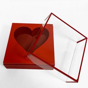 w3022-red-acrylic-clear-square-box-8-with-heart-in-the-middle